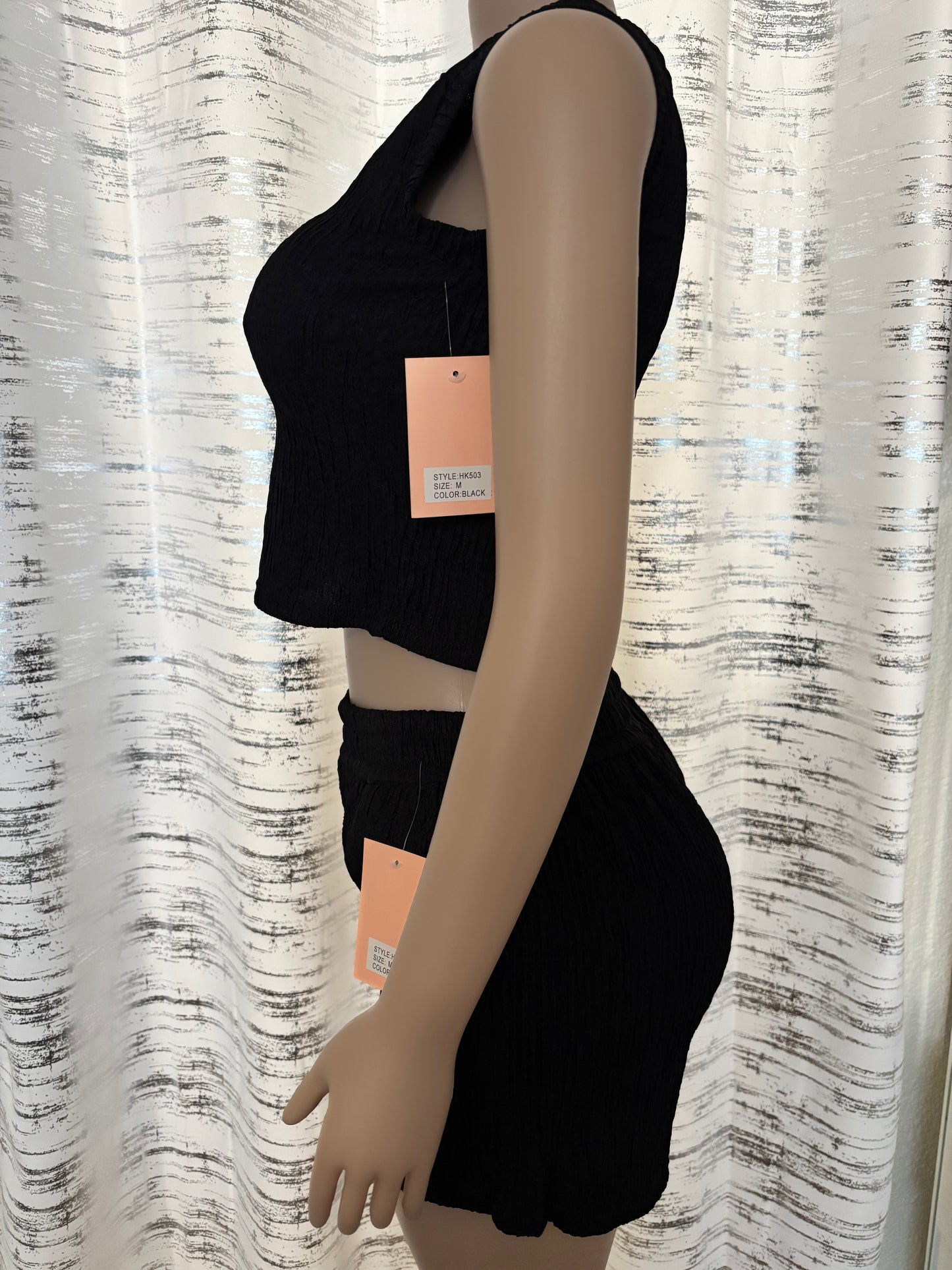 SLEEVELESS CROP TOP SHORT SET