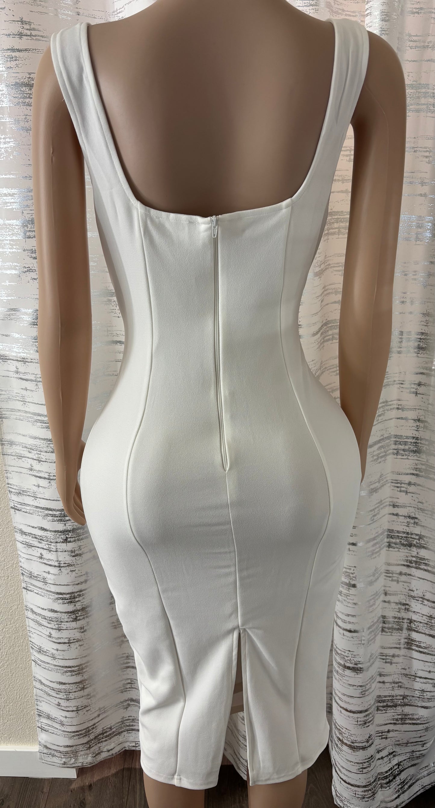 WHITE CLASSY DRESS