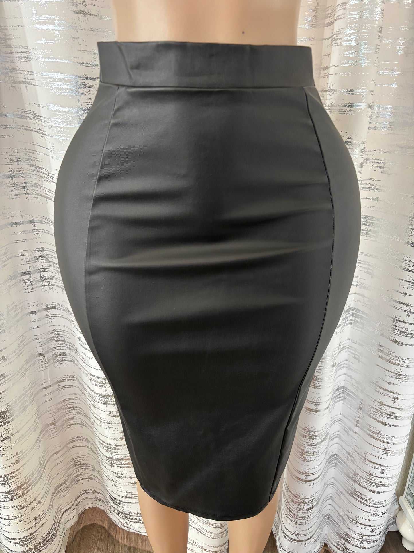MIDI LEATHER SKIRT