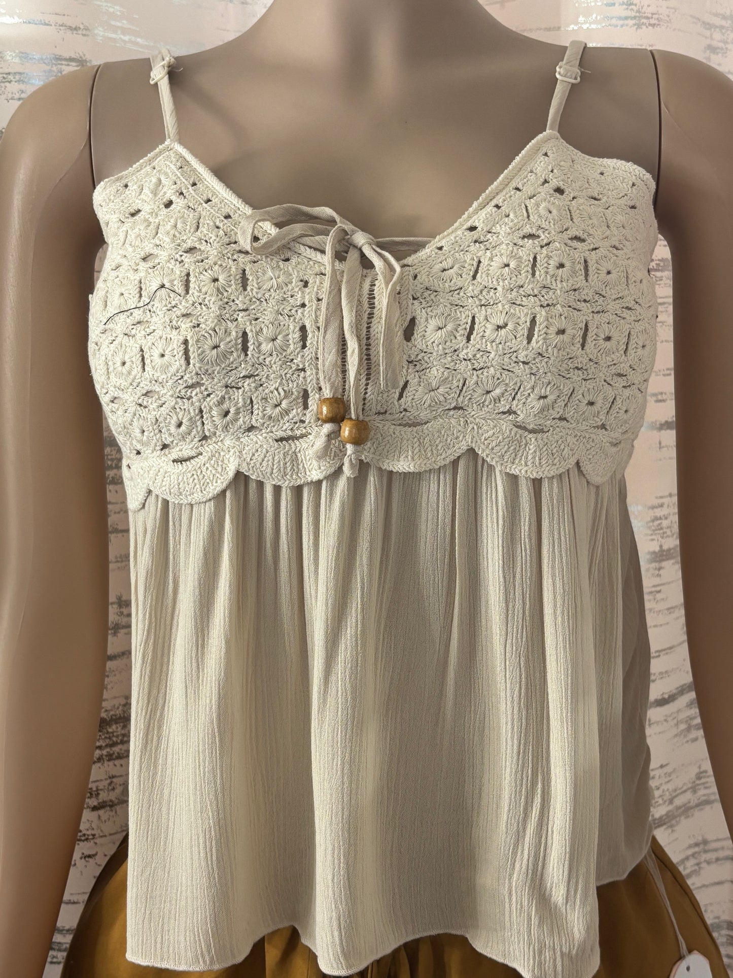 NATURAL CROCHET TOP