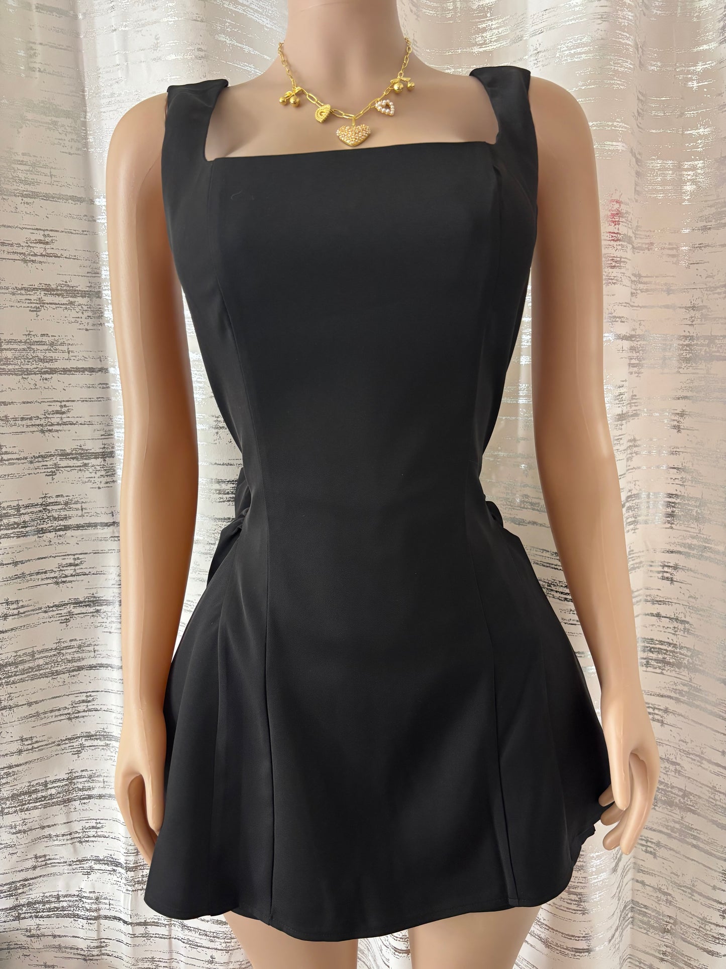 CUTE BOW DRESS