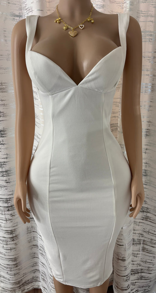 WHITE CLASSY DRESS